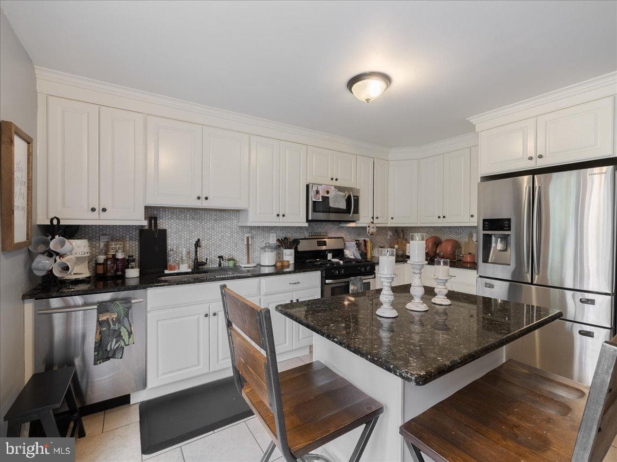 1132 Keats Court photo 12