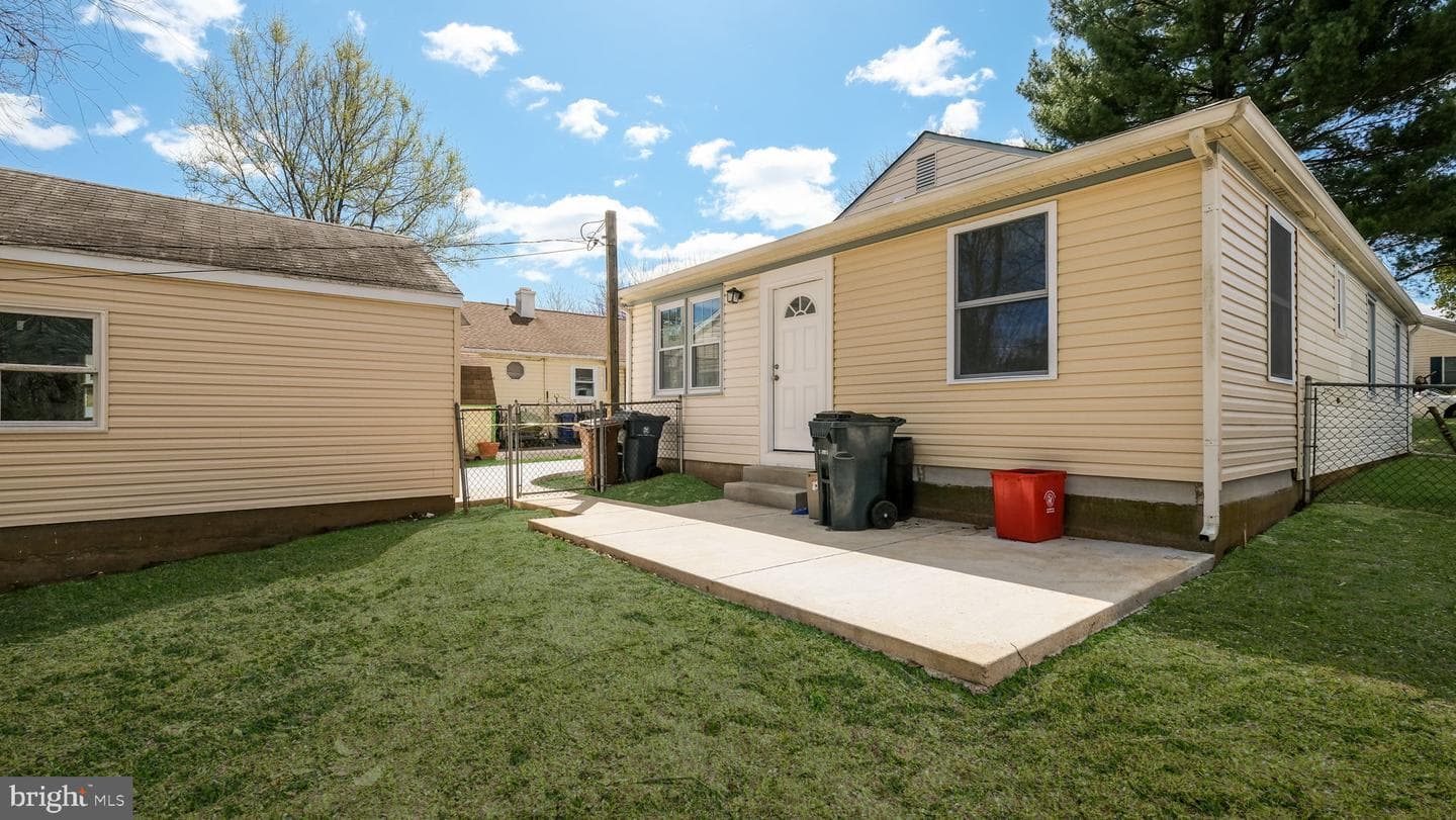 2633 Barnes Avenue photo 20