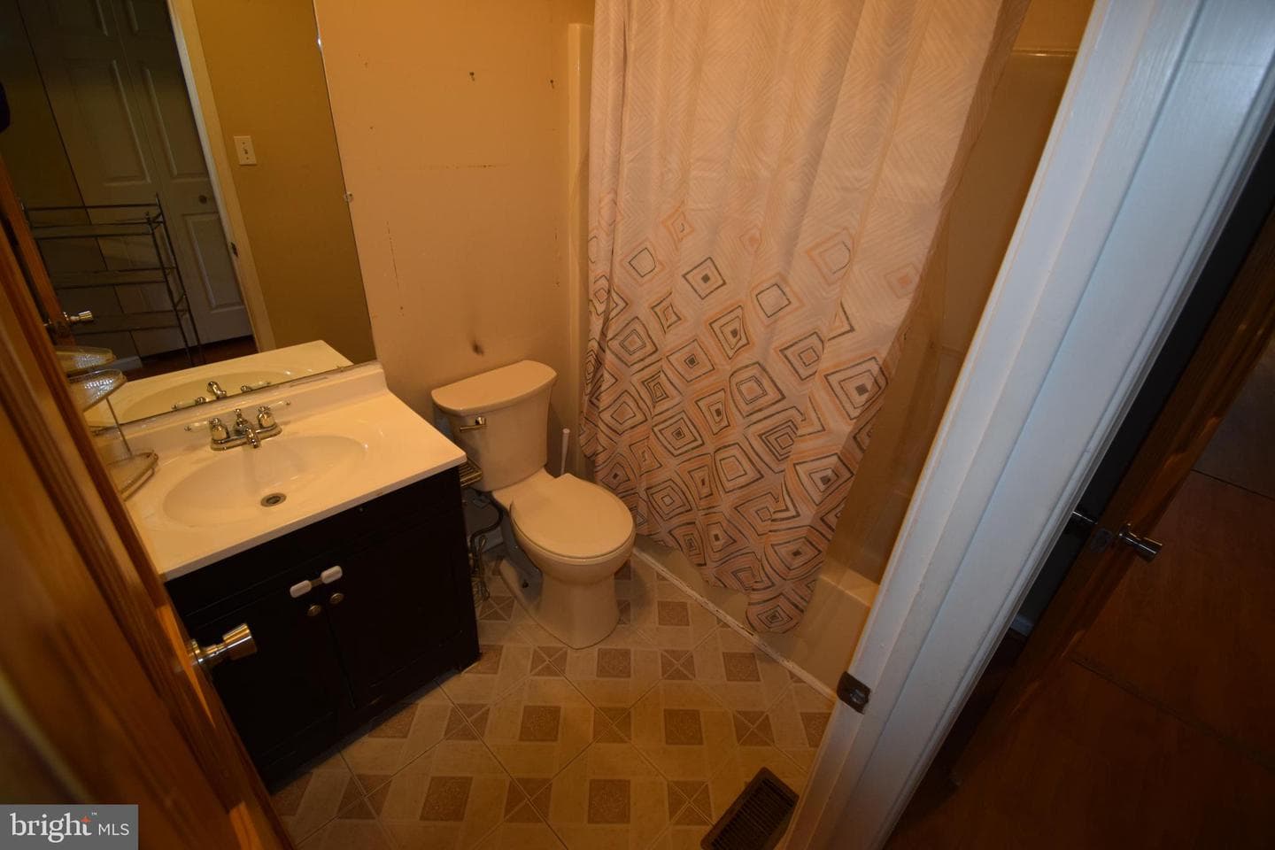 1625 Washington Avenue photo 11