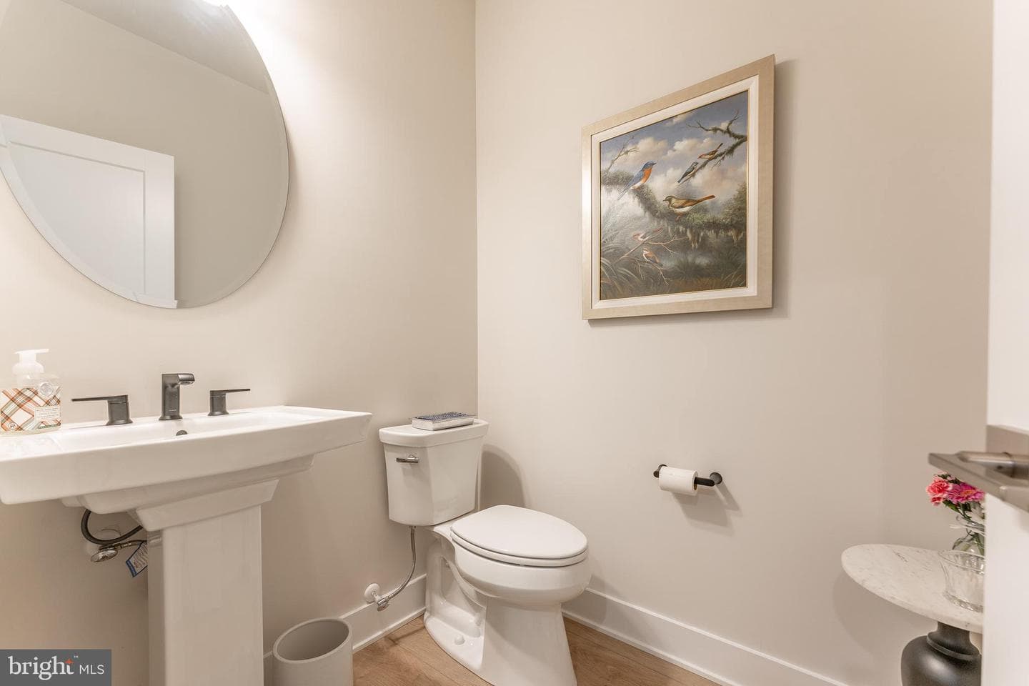 913 Laurens Alley photo 21