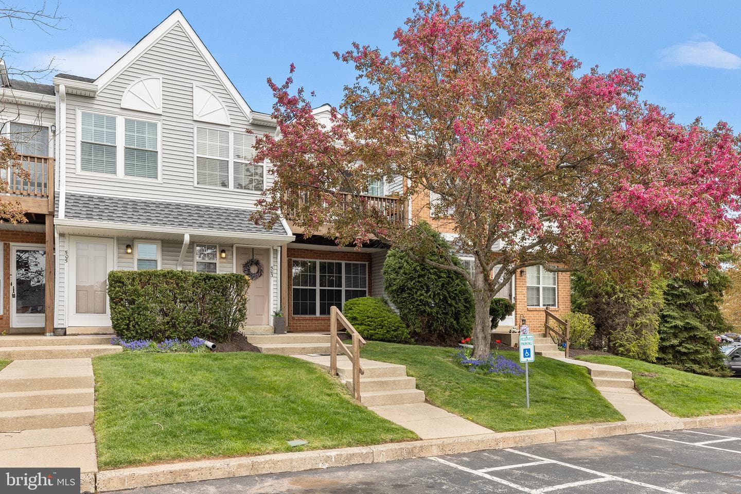 502 Crystal Ln #20a photo 1