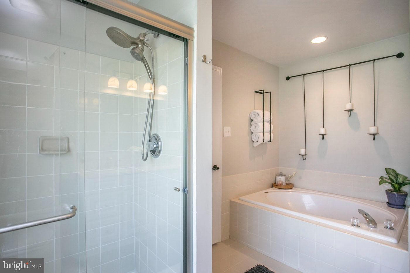 560 Landis Road photo 32