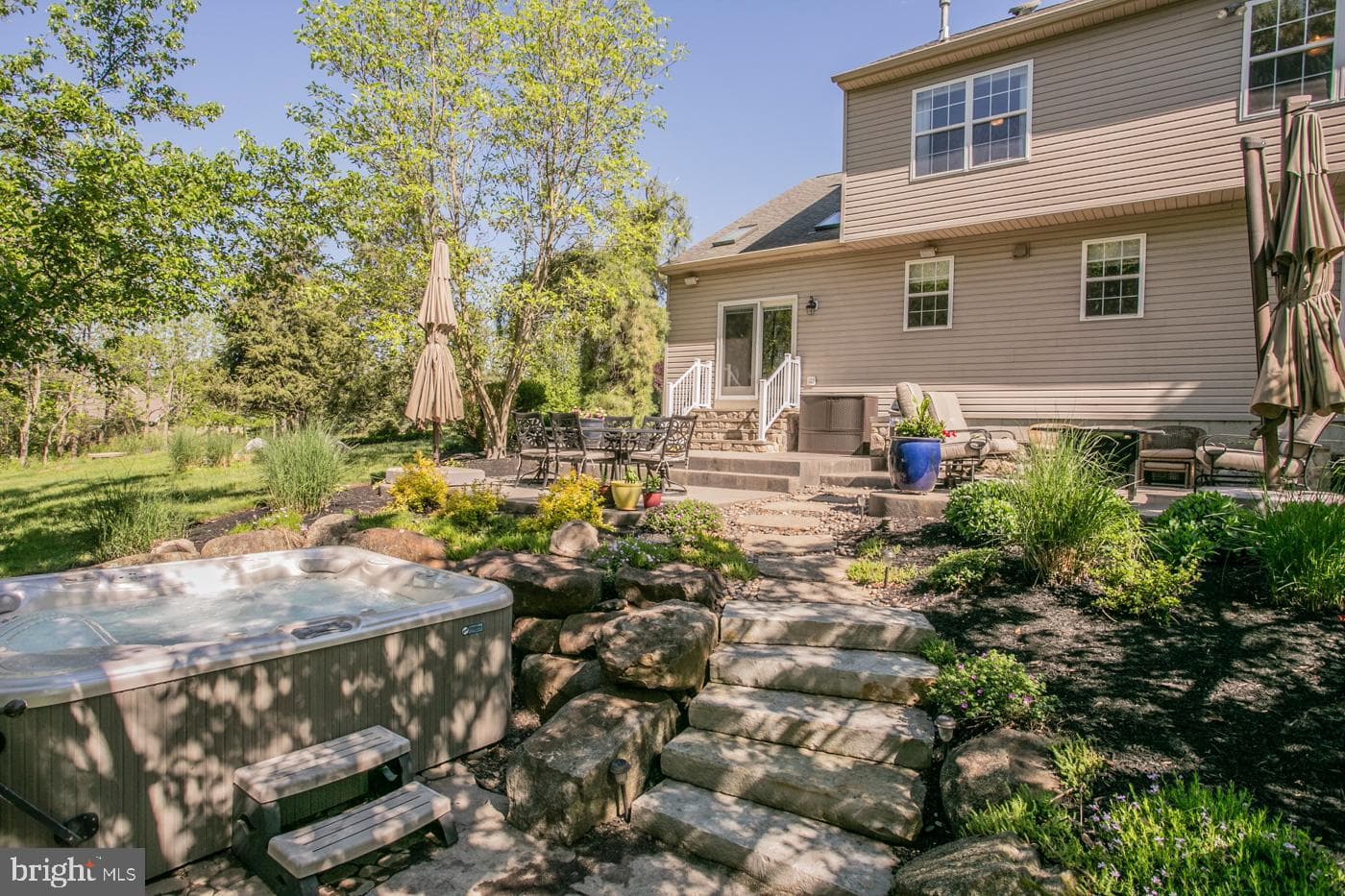 560 Landis Road photo 8