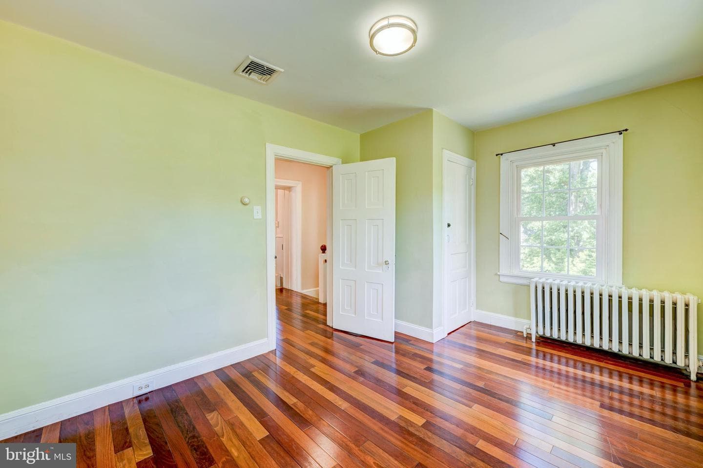 895 Summerset Place photo 58
