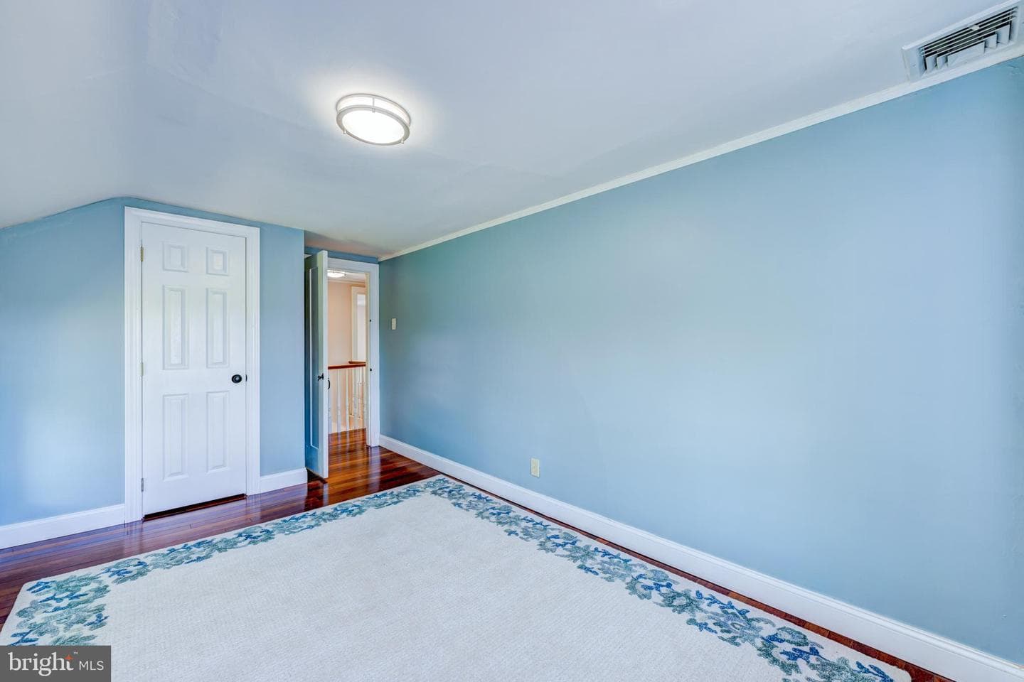 895 Summerset Place photo 61