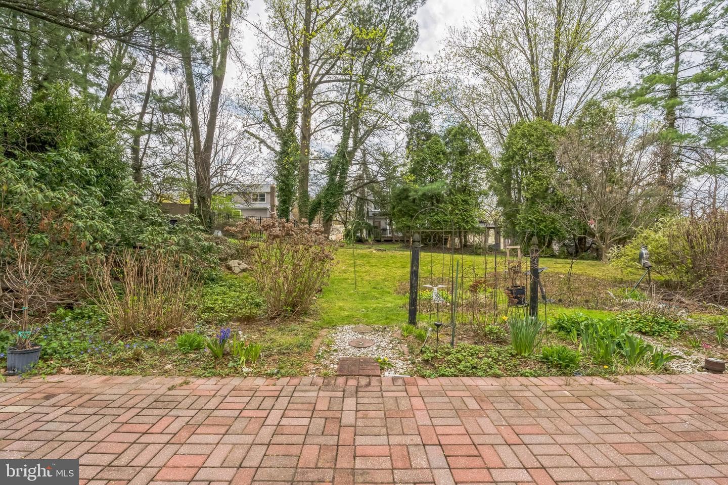 708 Falcon Drive photo 27