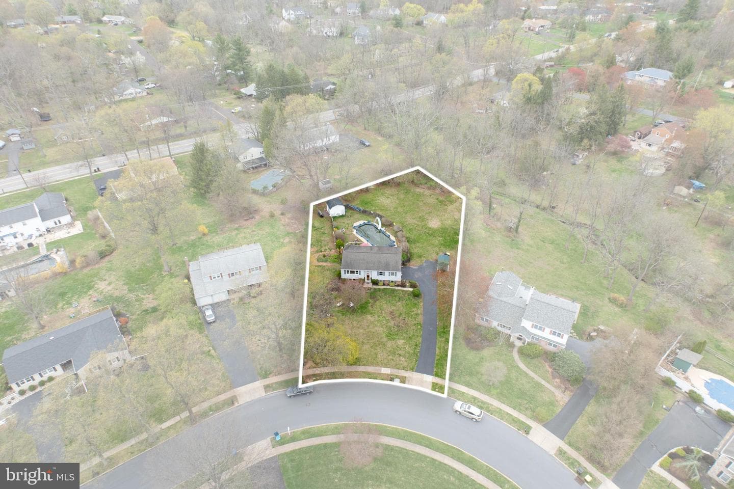 961 Crest Road photo 3