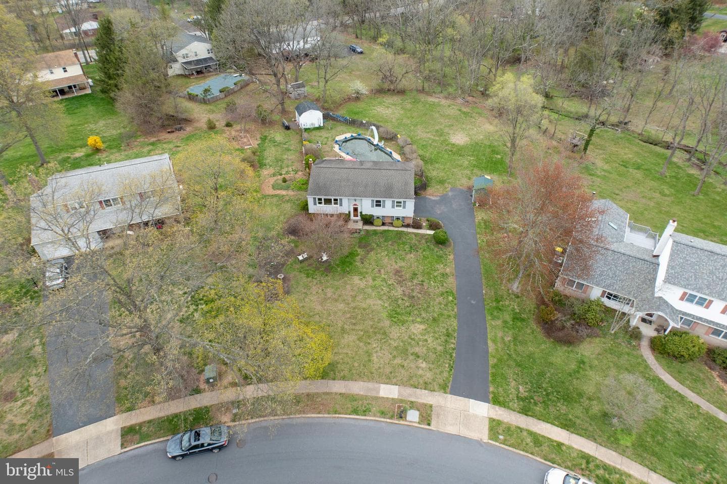 961 Crest Road photo 40