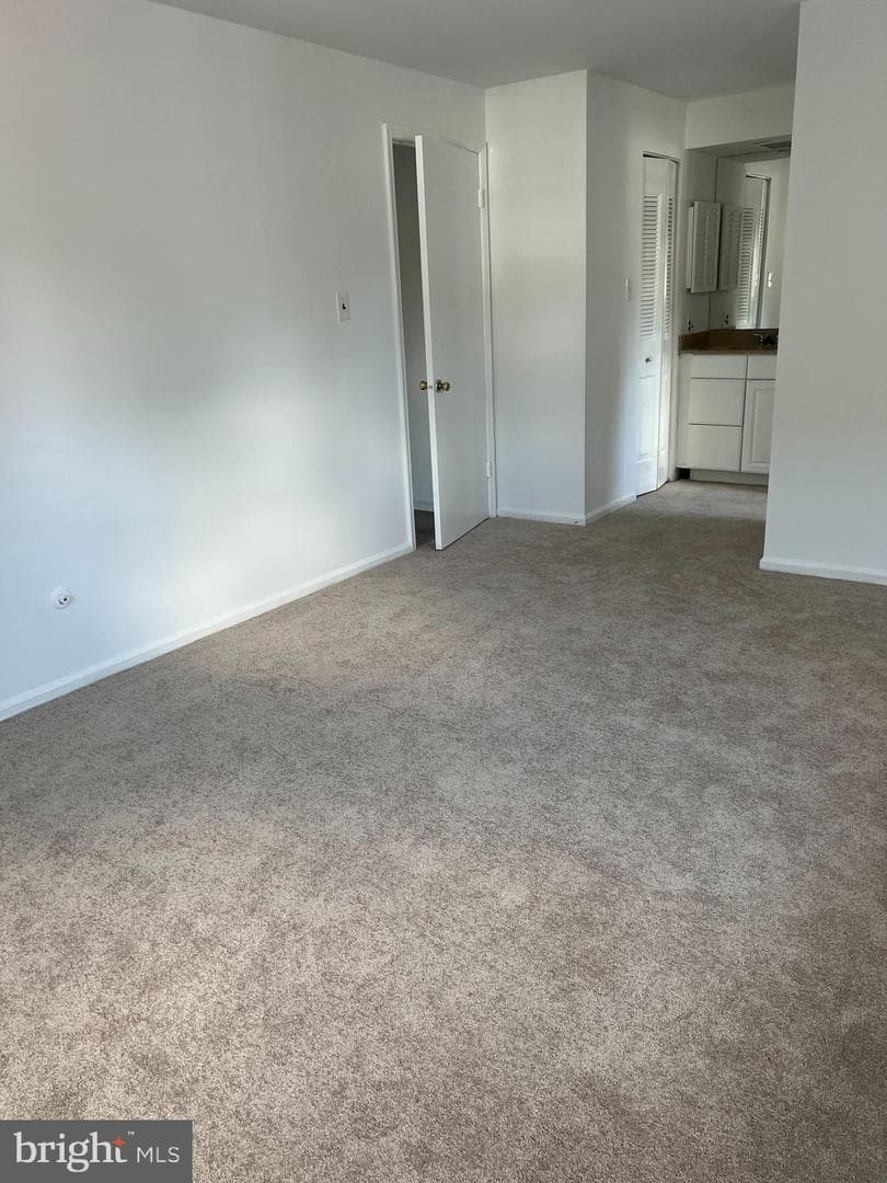 226 N Essex Avenue #306 photo 18