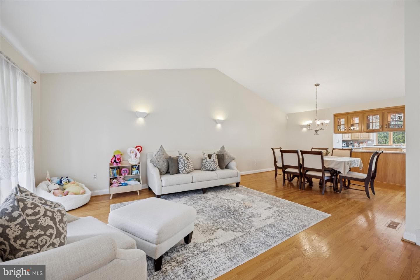 722 Oak Terrace Drive photo 4