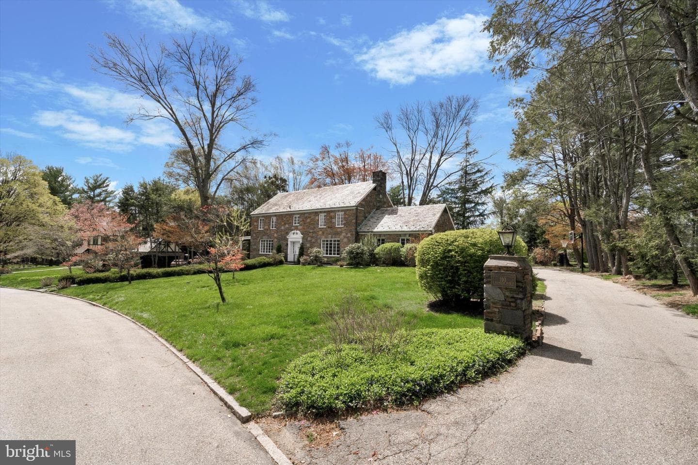 110 Raynham Road photo 5