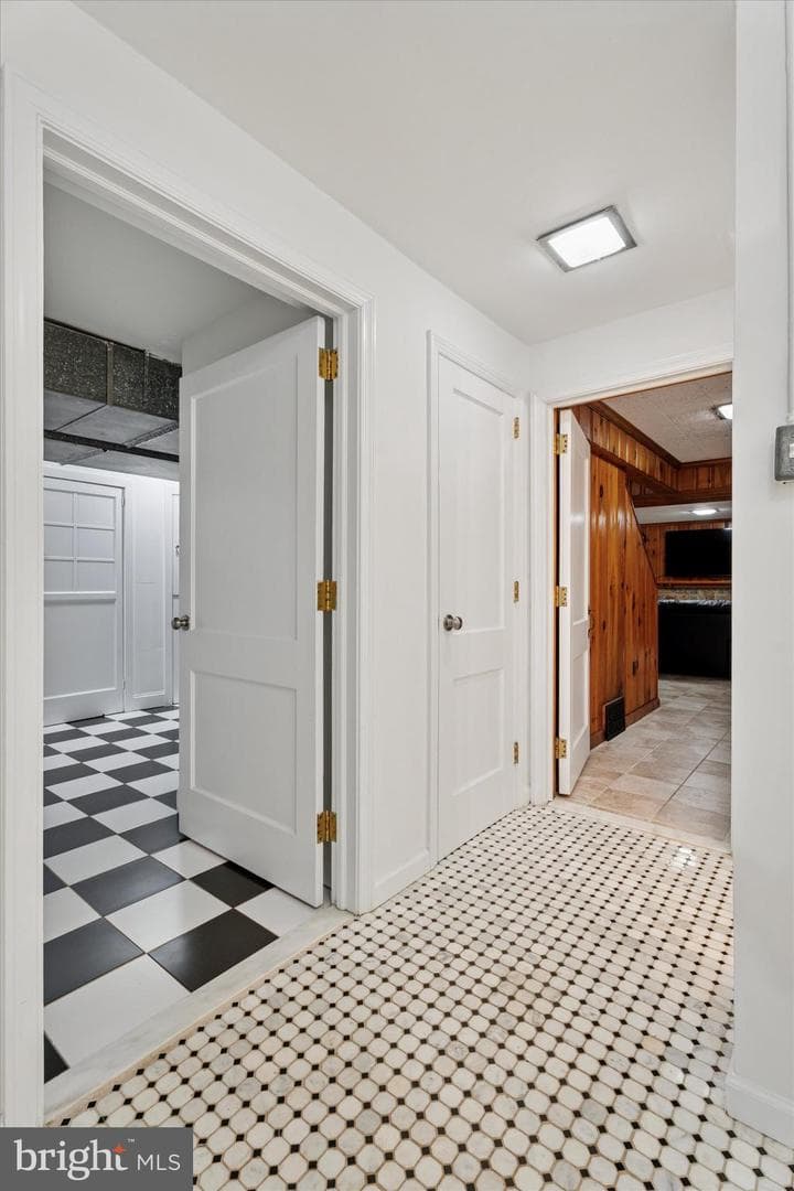 110 Raynham Road photo 52