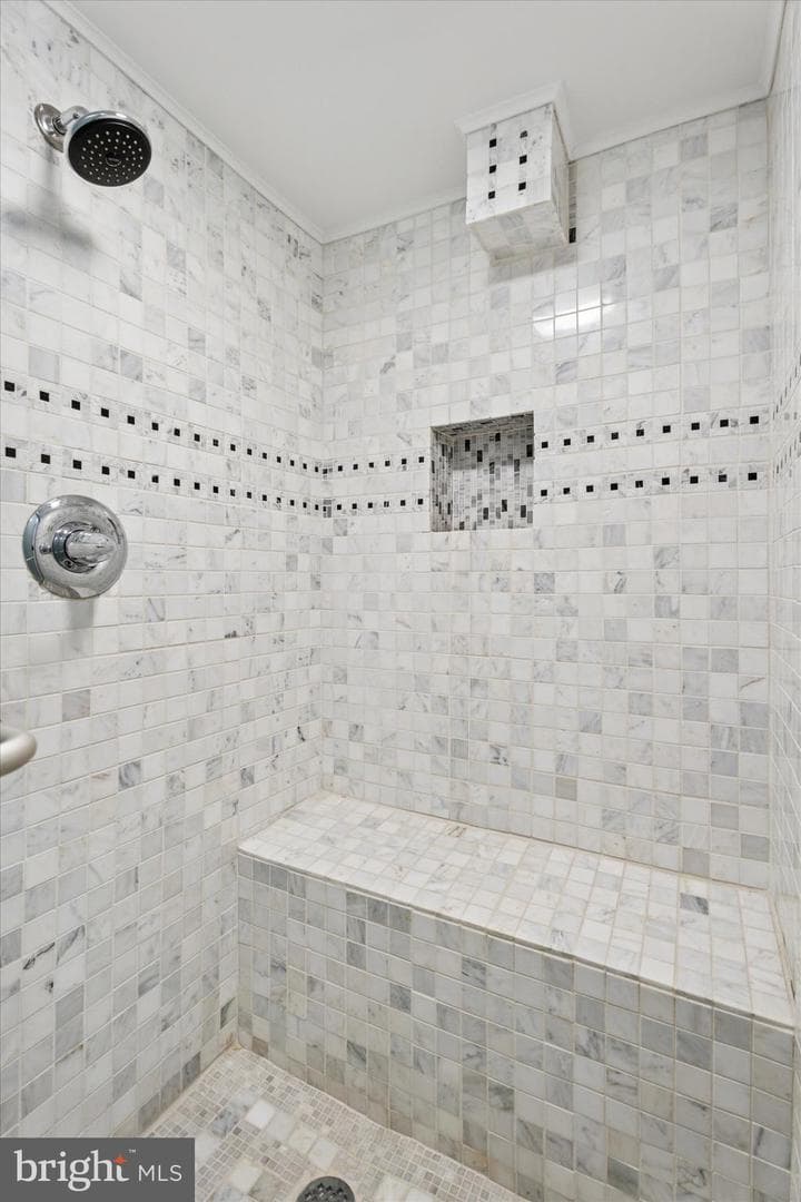 110 Raynham Road photo 54