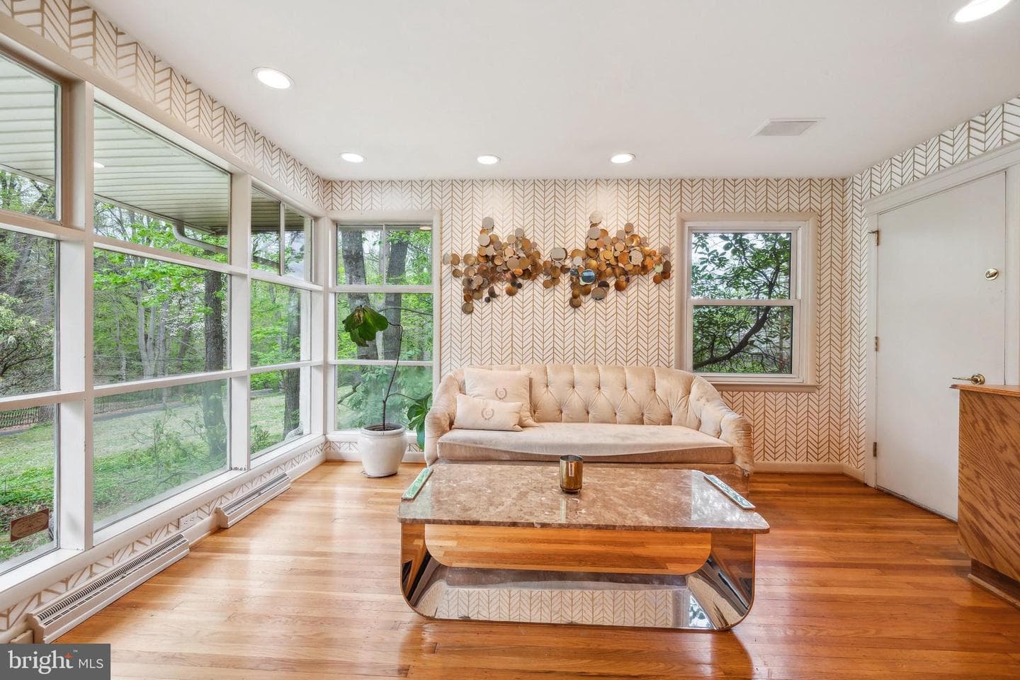 833 Dale Road photo 5