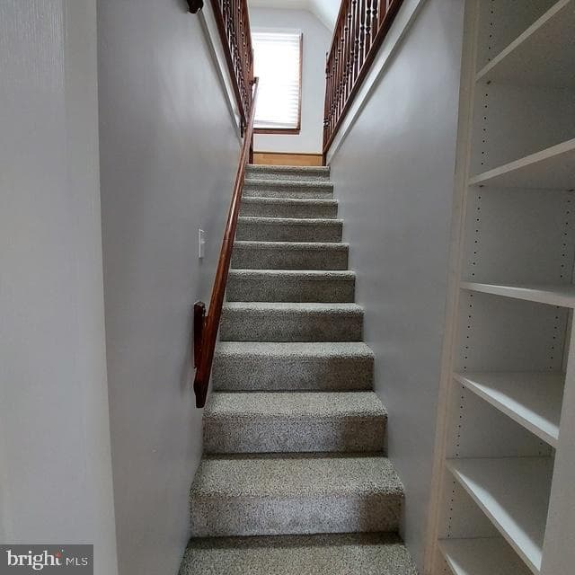 1506 Hilltop Road photo 11