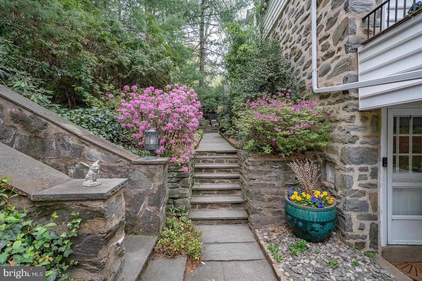 106 Anton Road photo 2