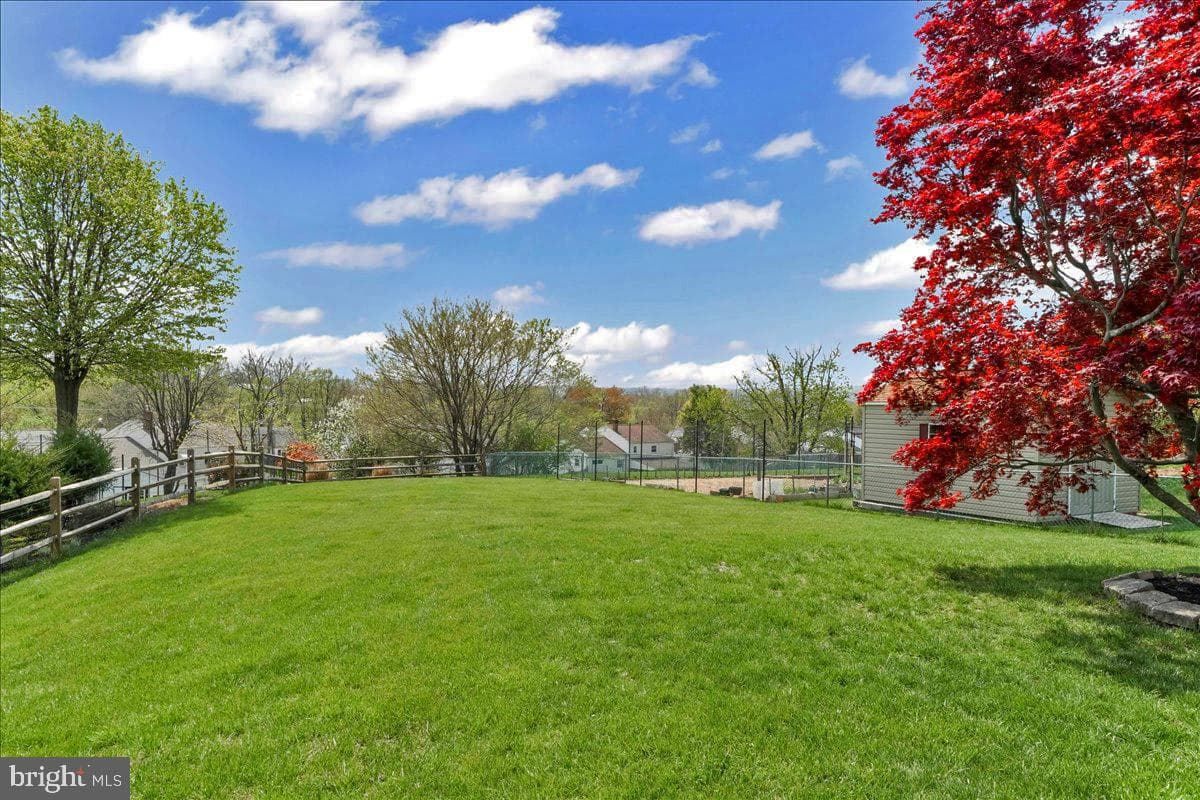 464 Volpe Road photo 13