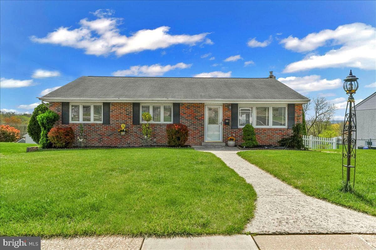 464 Volpe Road photo 38