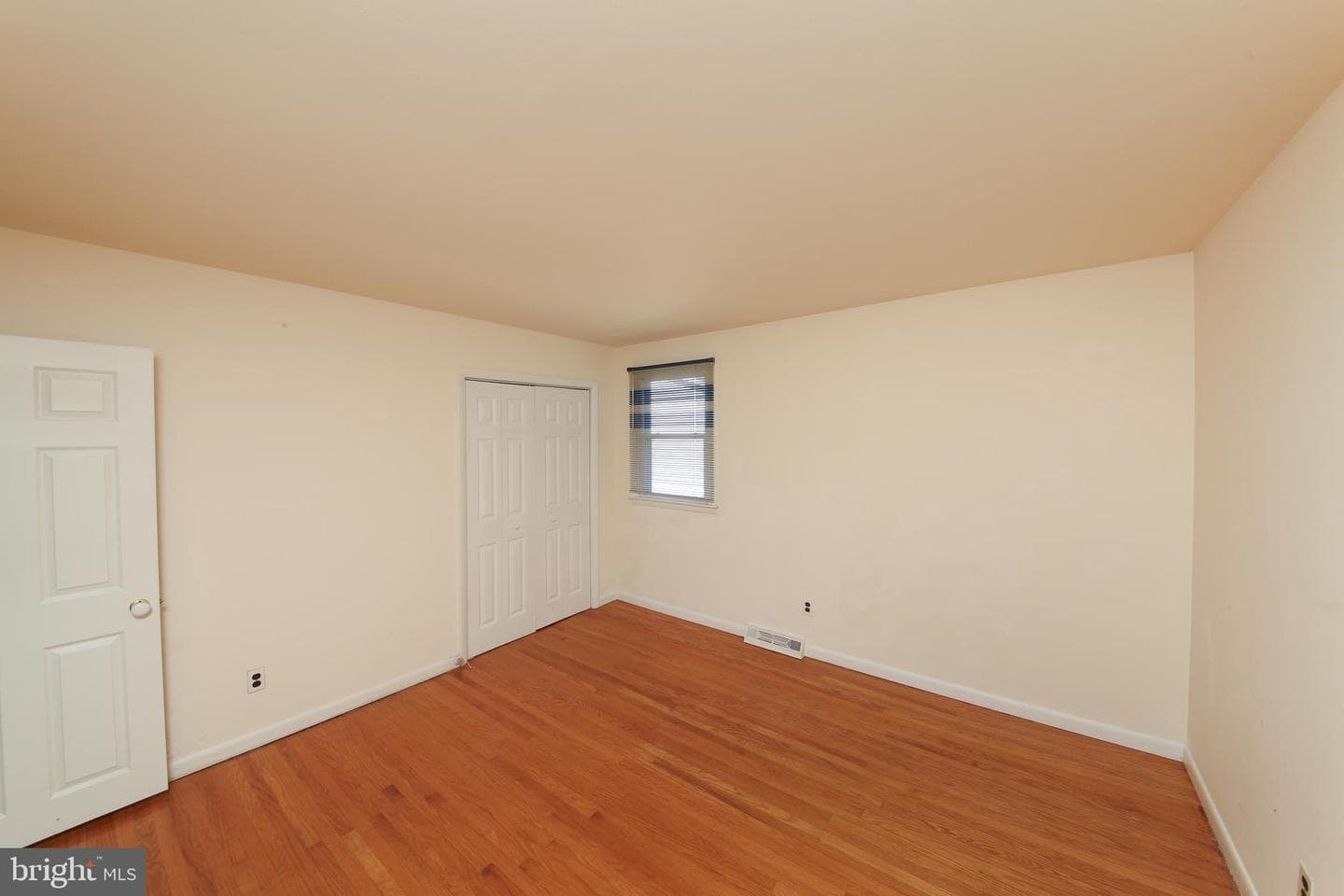 10 Glenn Circle photo 21
