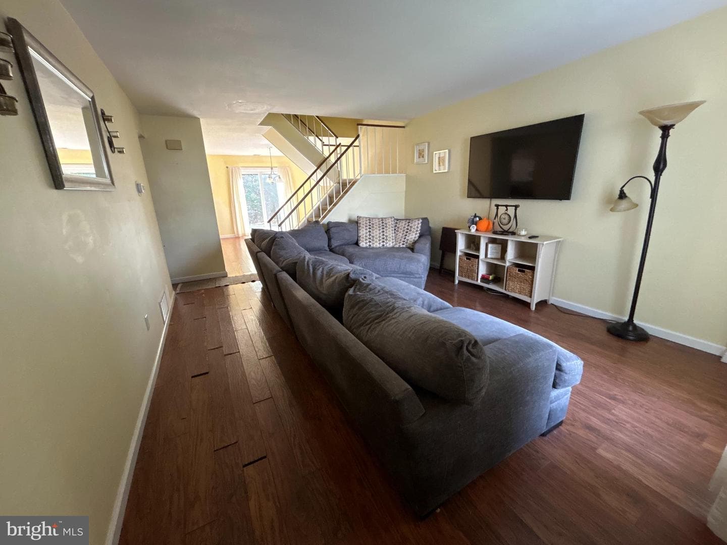 721 Springhouse Court photo 3