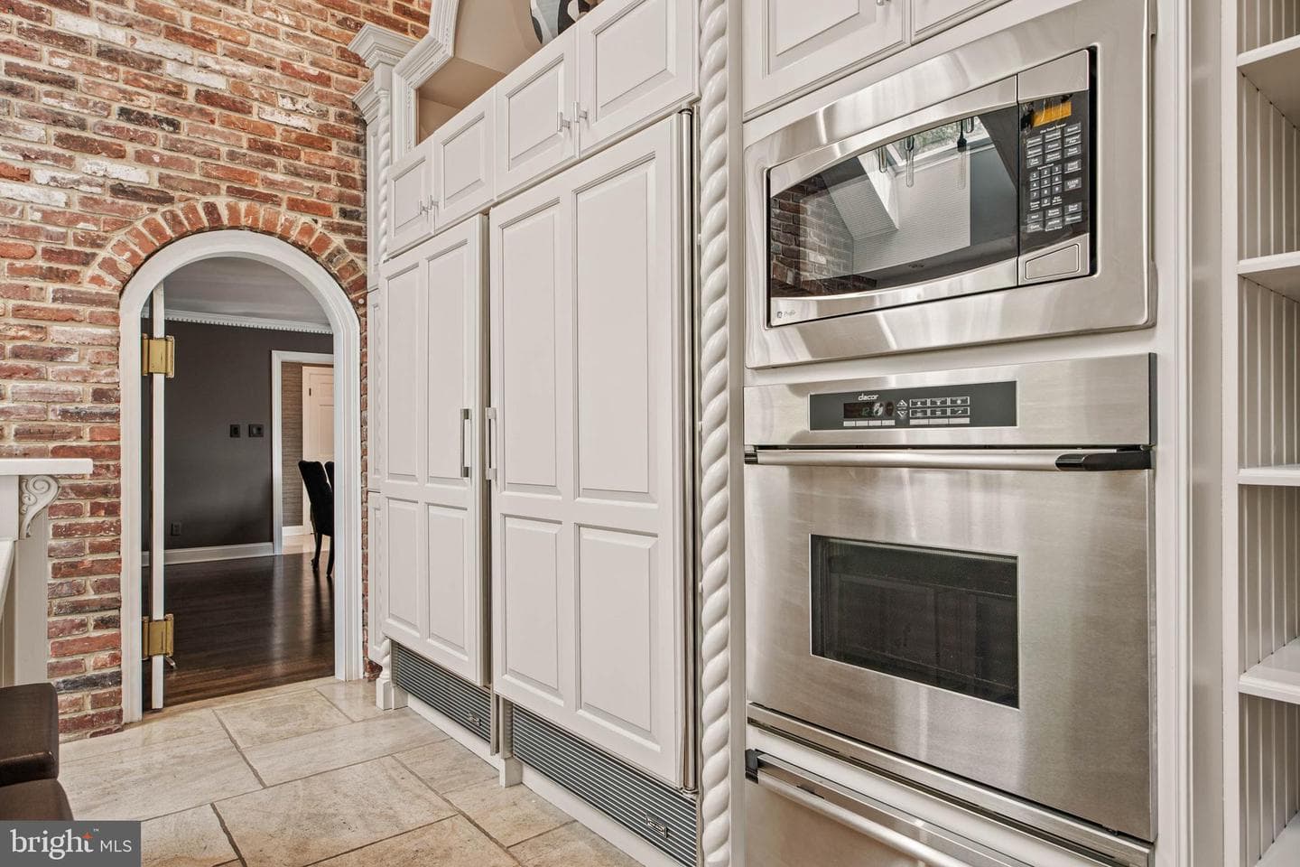 1100 Green Valley Road photo 19