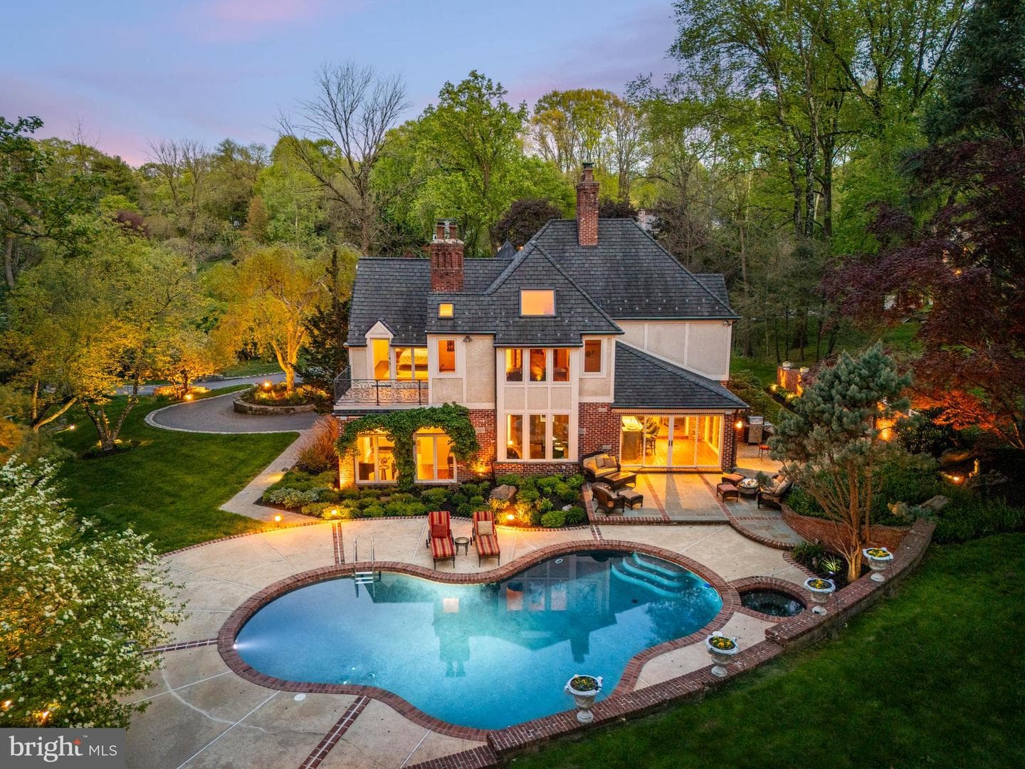 1100 Green Valley Road photo 3