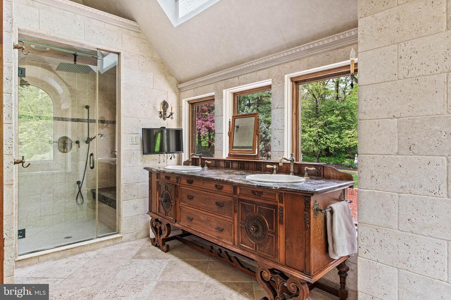 1100 Green Valley Road photo 36