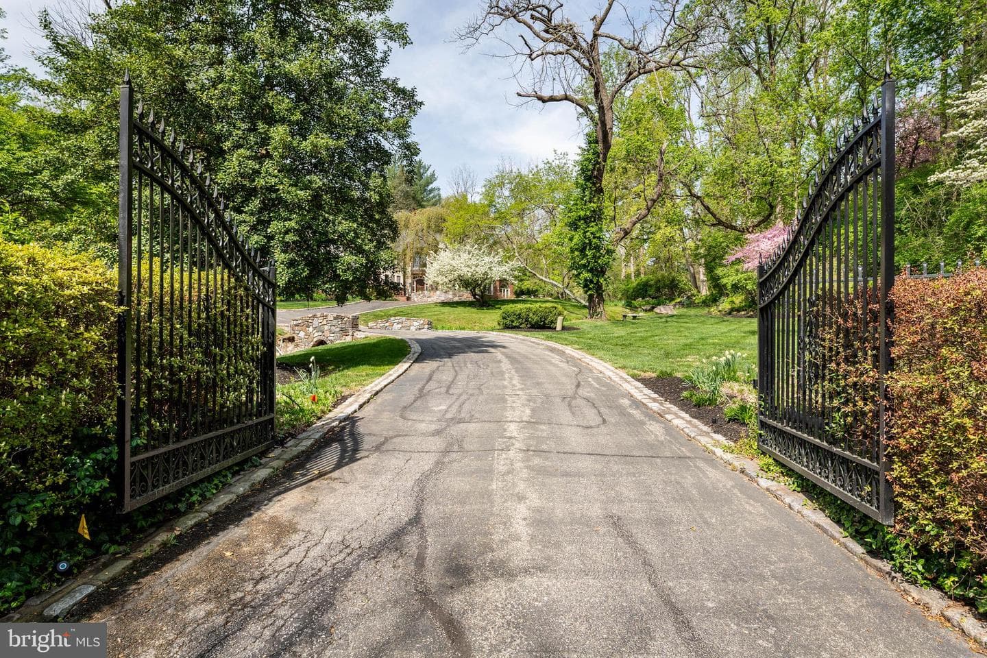 1100 Green Valley Road photo 57