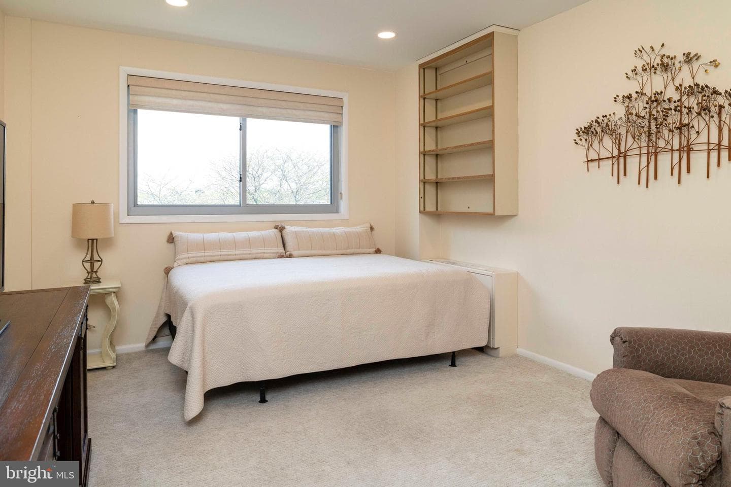 309 Florence Avenue #521 N photo 17