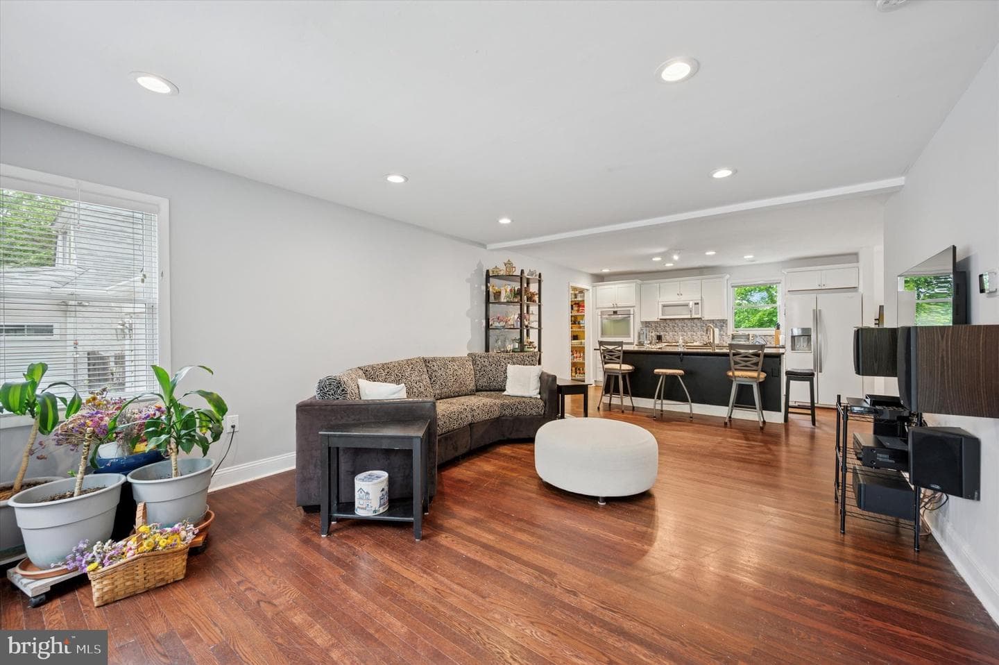 628 Edge Hill Road photo 2