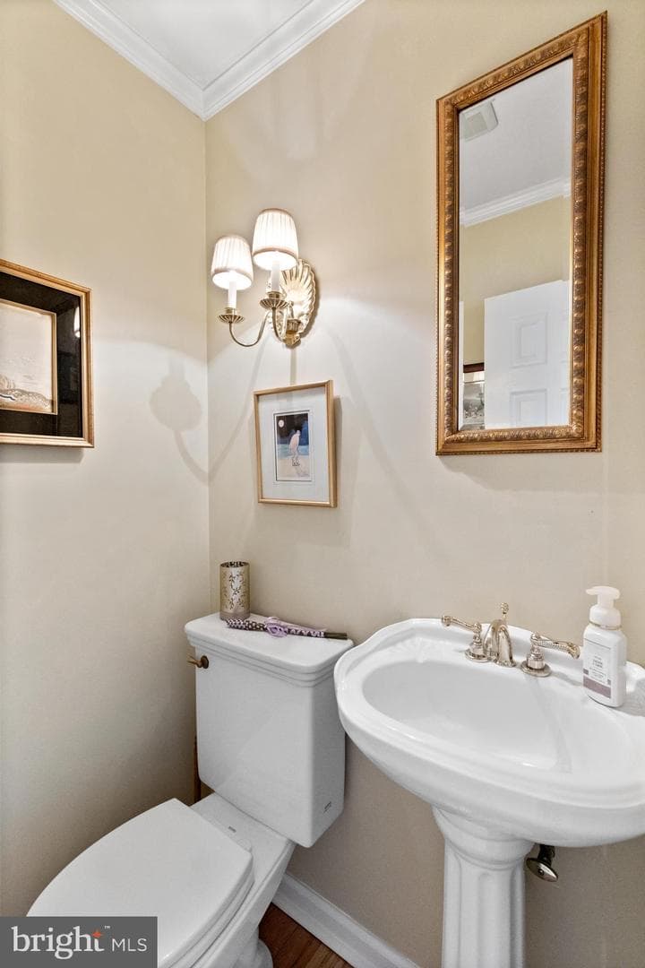 653 Valley Road photo 32