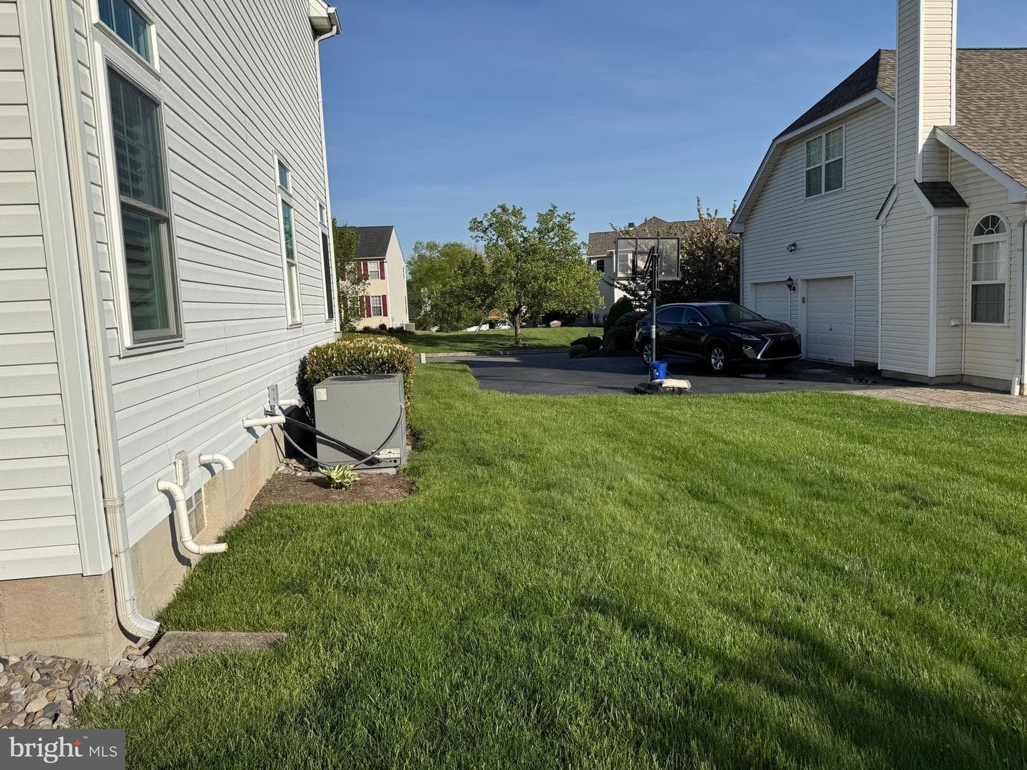 8 Buckley Circle photo 10