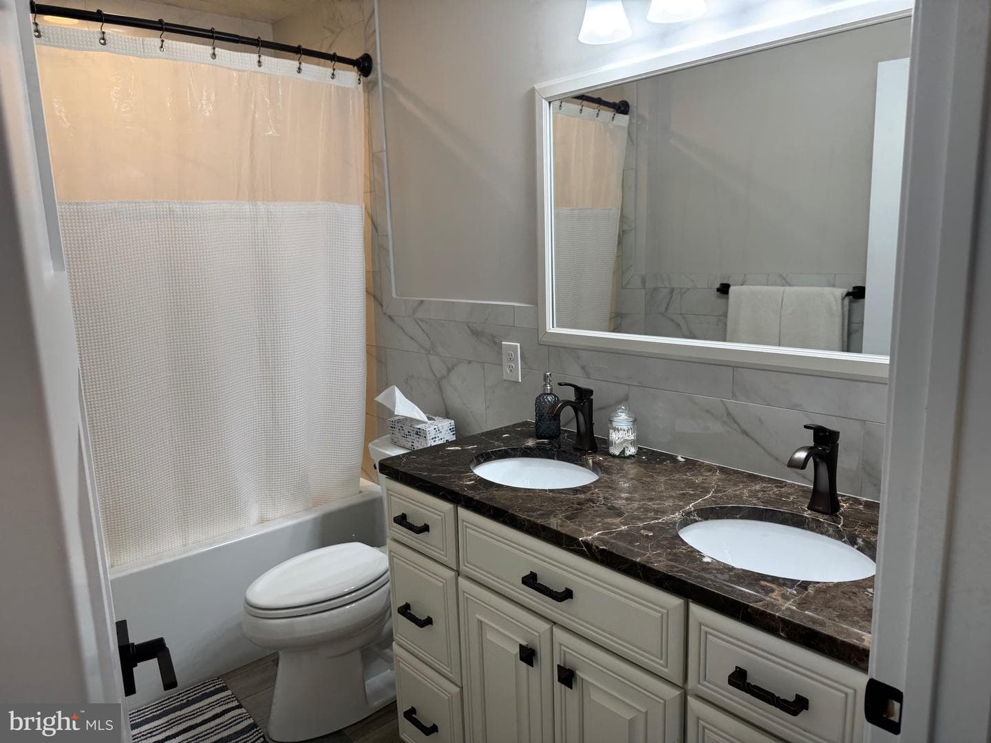 8 Buckley Circle photo 32
