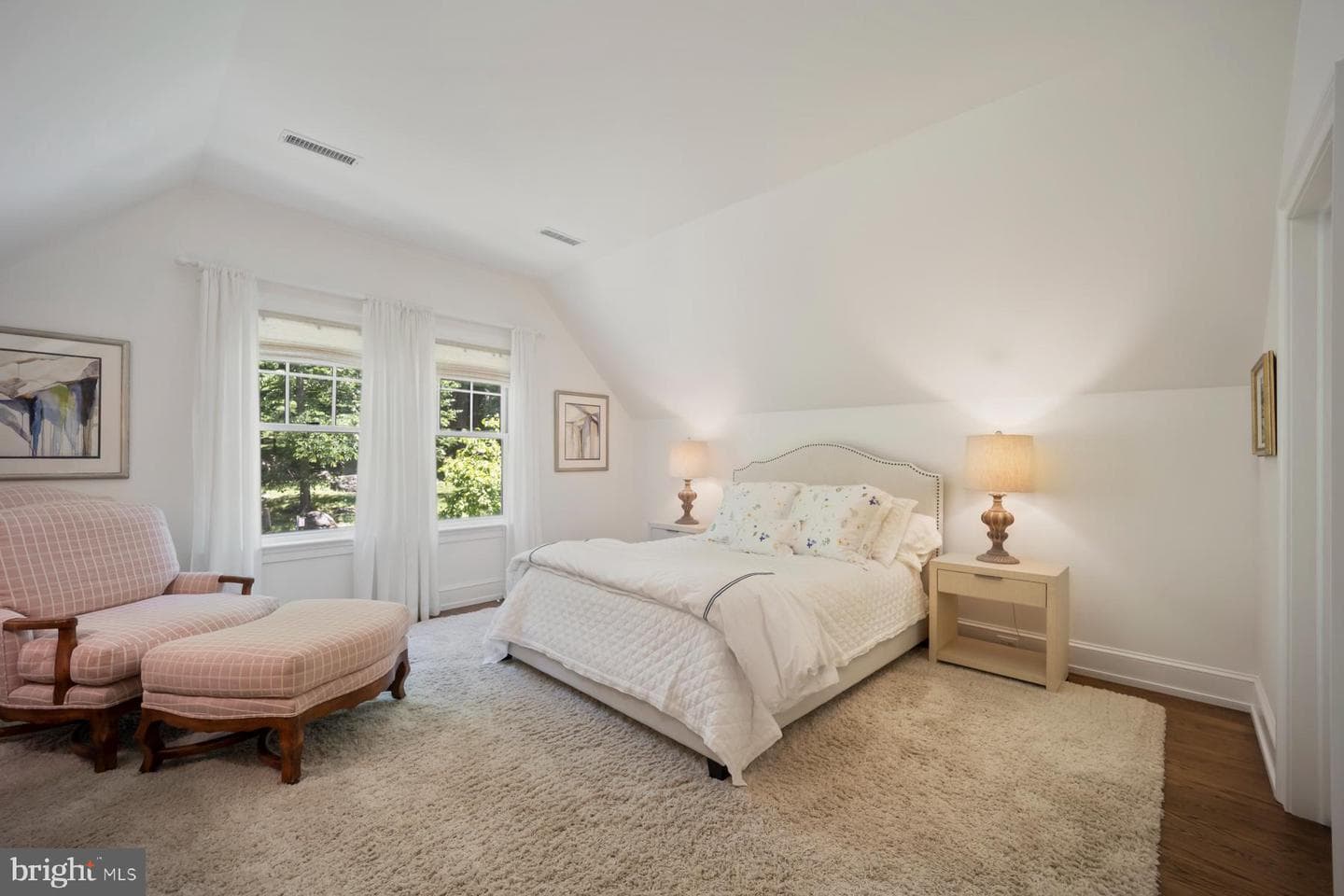 1660 Mount Pleasant Road photo 17