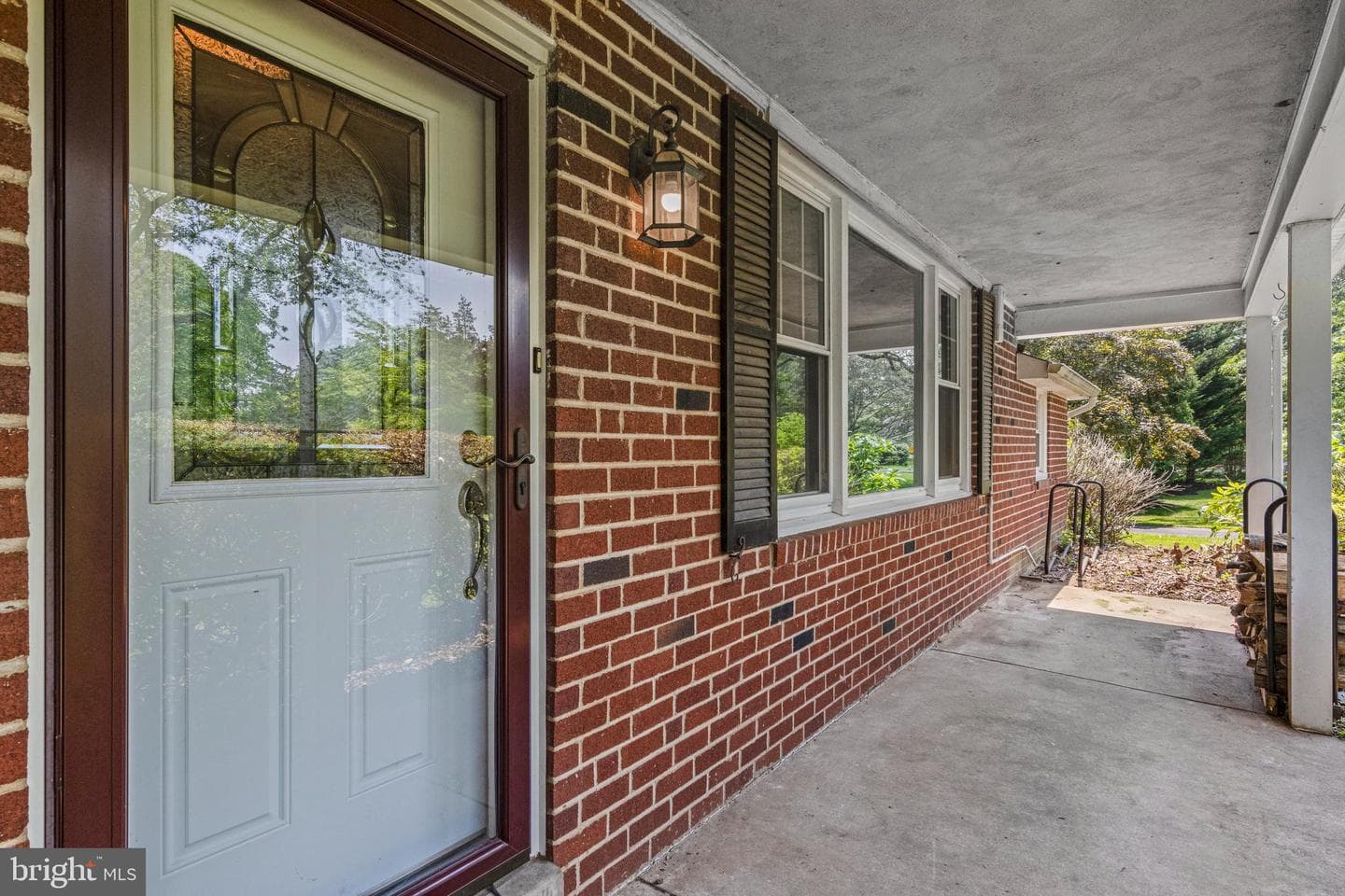 808 Judie Lane photo 2