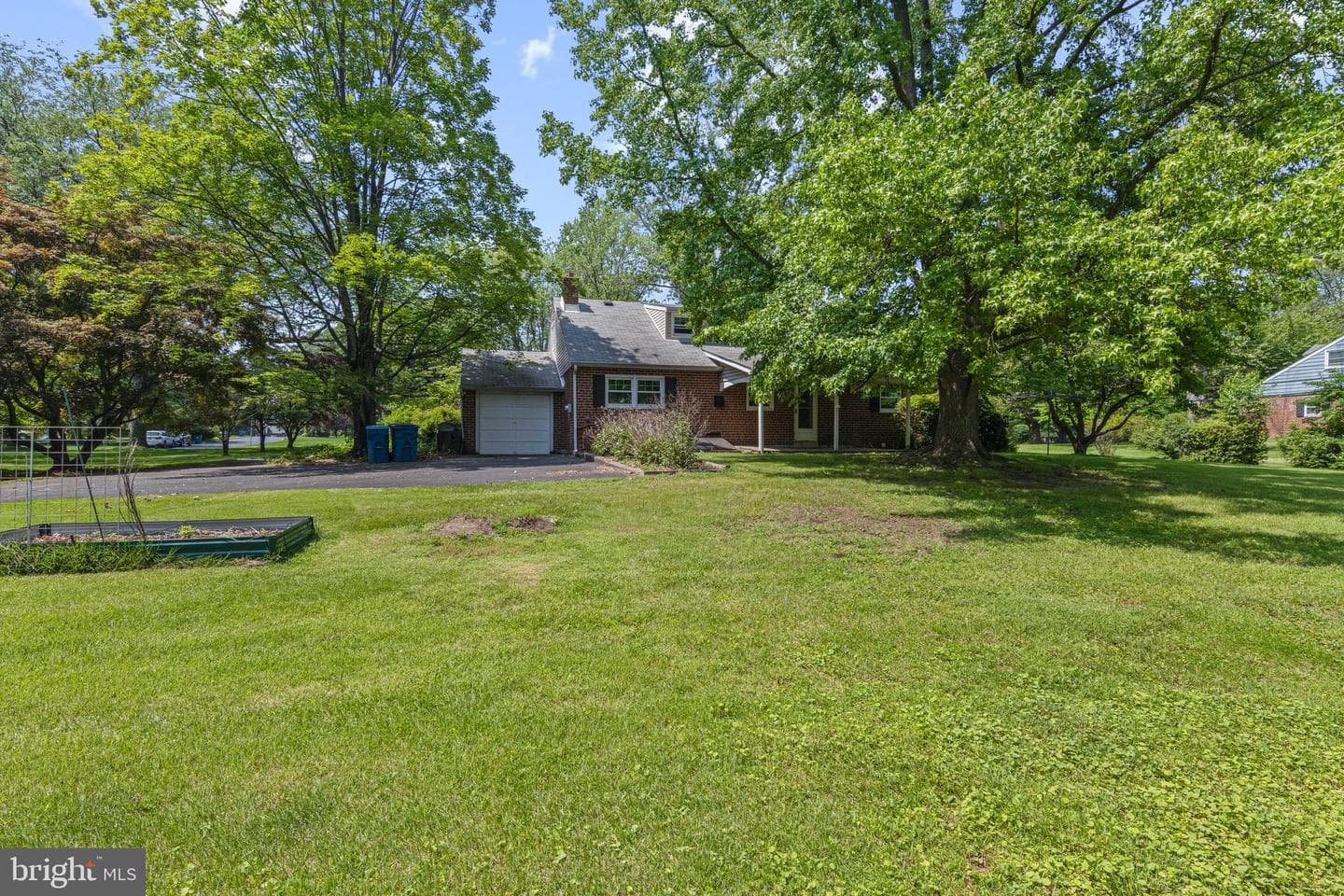 808 Judie Lane photo 4