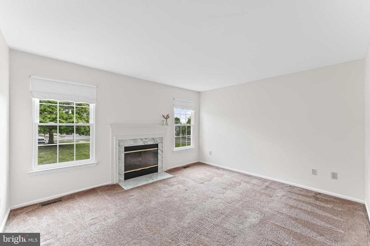 493 Stoneglen Street photo 15