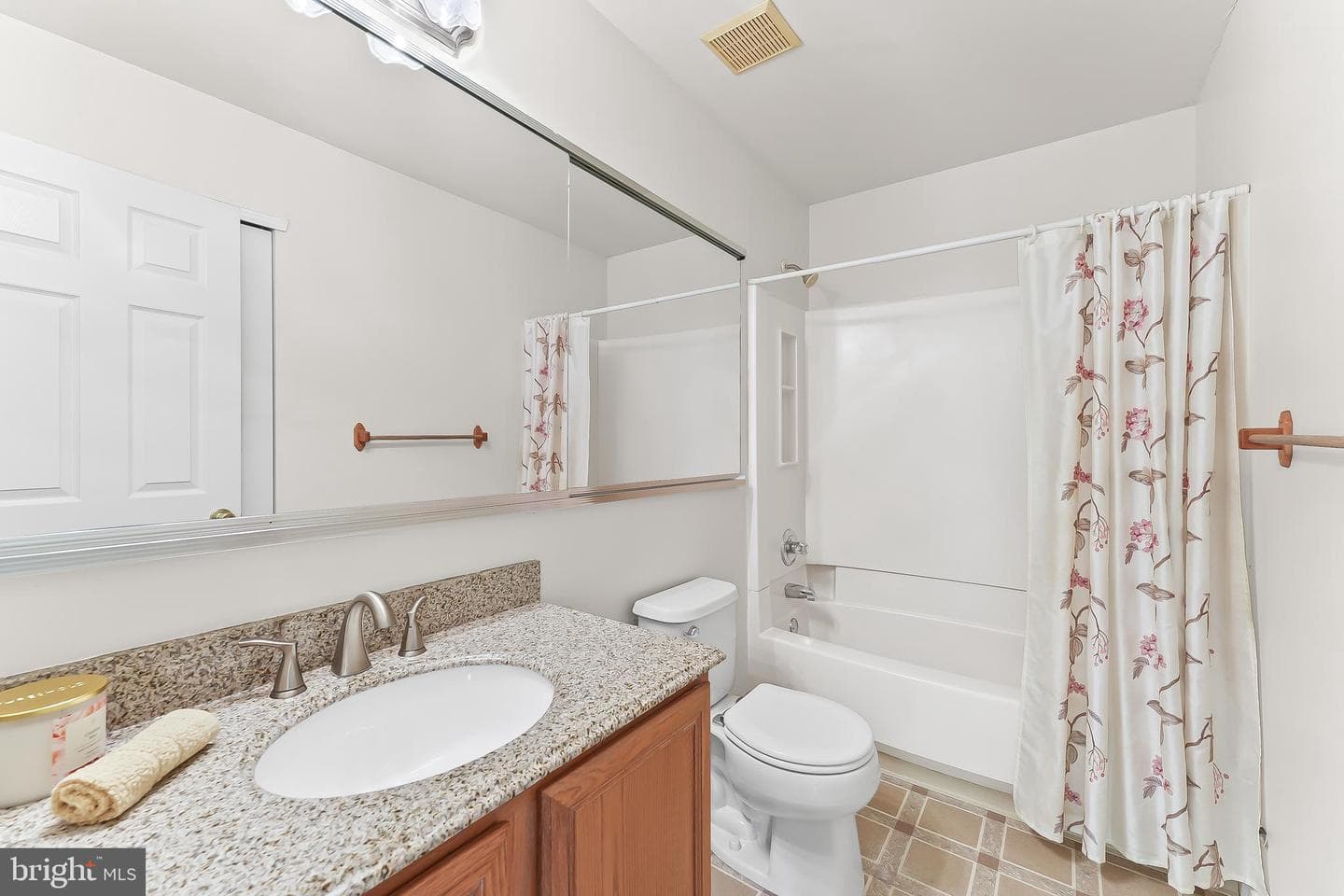 493 Stoneglen Street photo 19