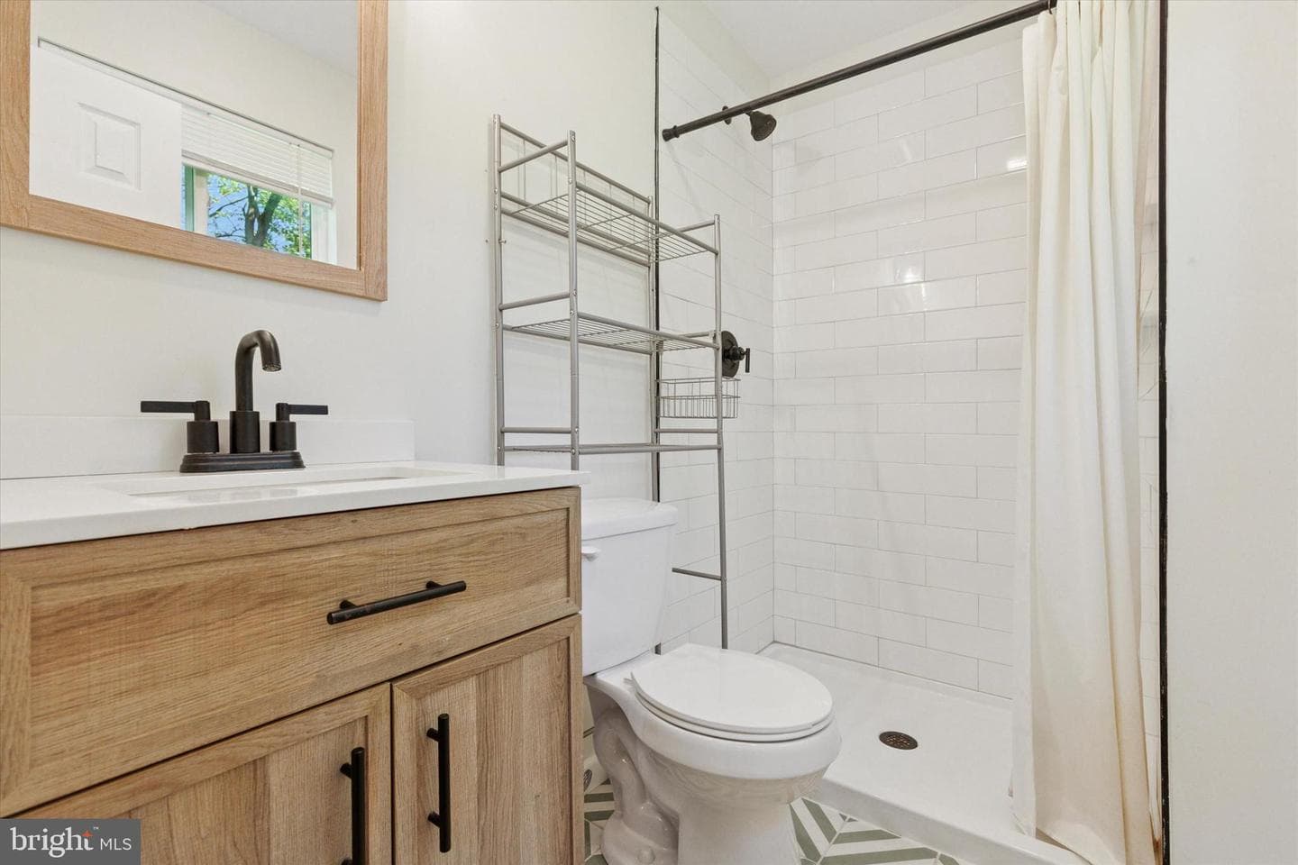 1523 Heather Place photo 20