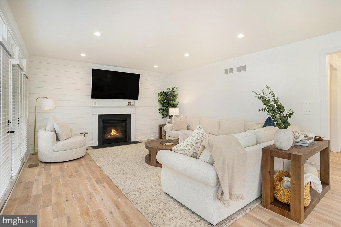 122 Andries Circle photo 10