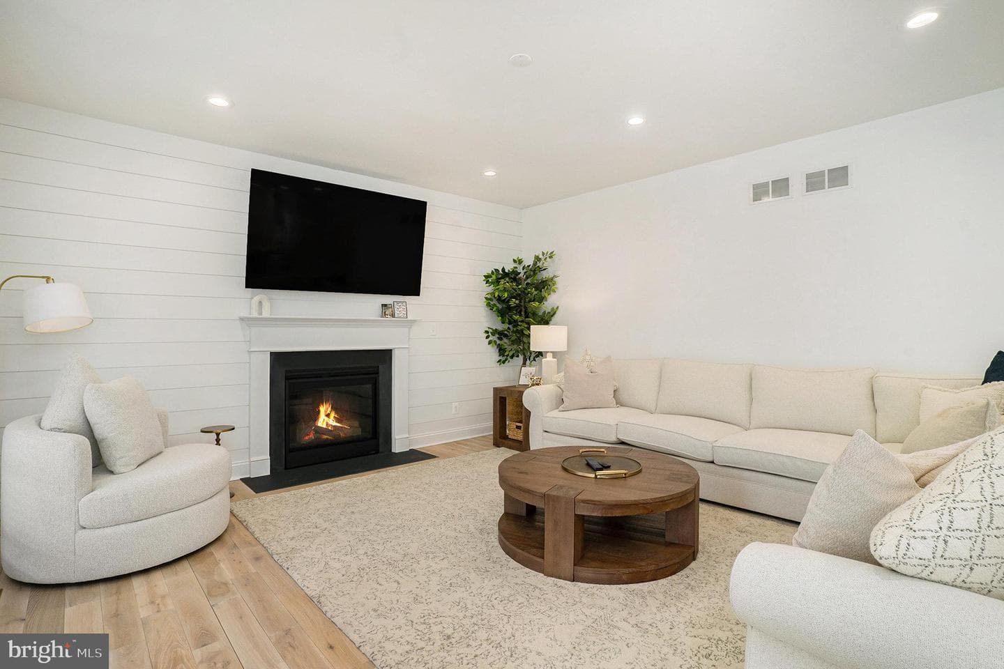 122 Andries Circle photo 11