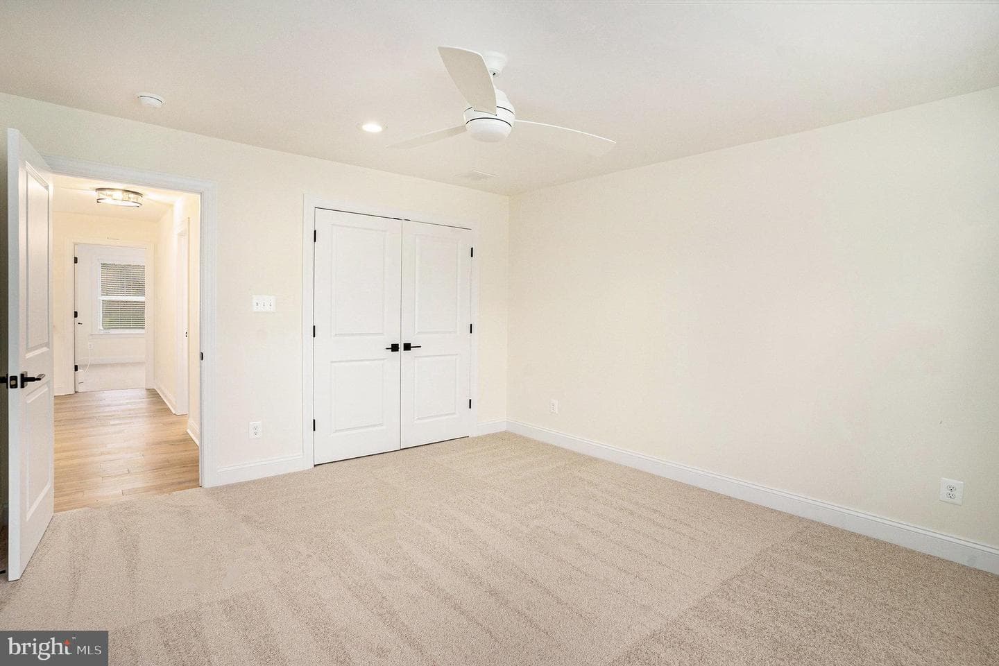 122 Andries Circle photo 45