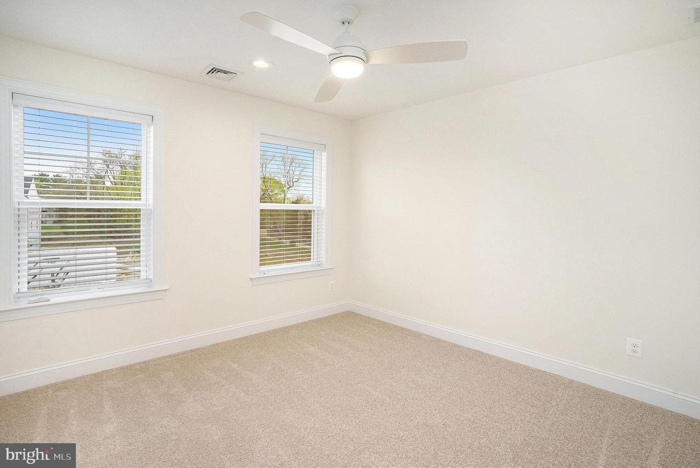 122 Andries Circle photo 46