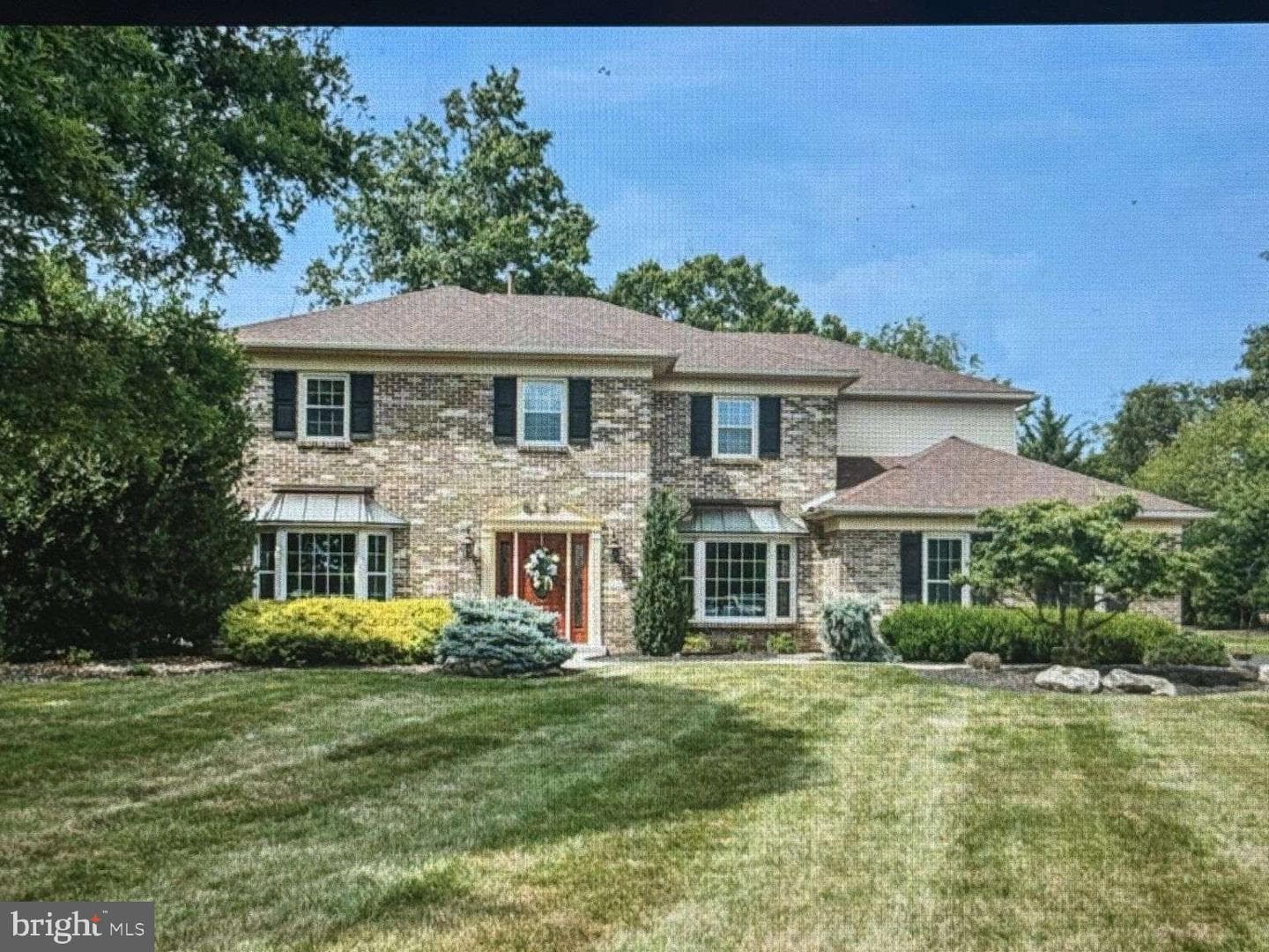 725 Mara Drive photo 1