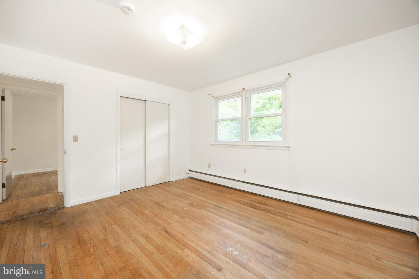 992 E Valley Road photo 26