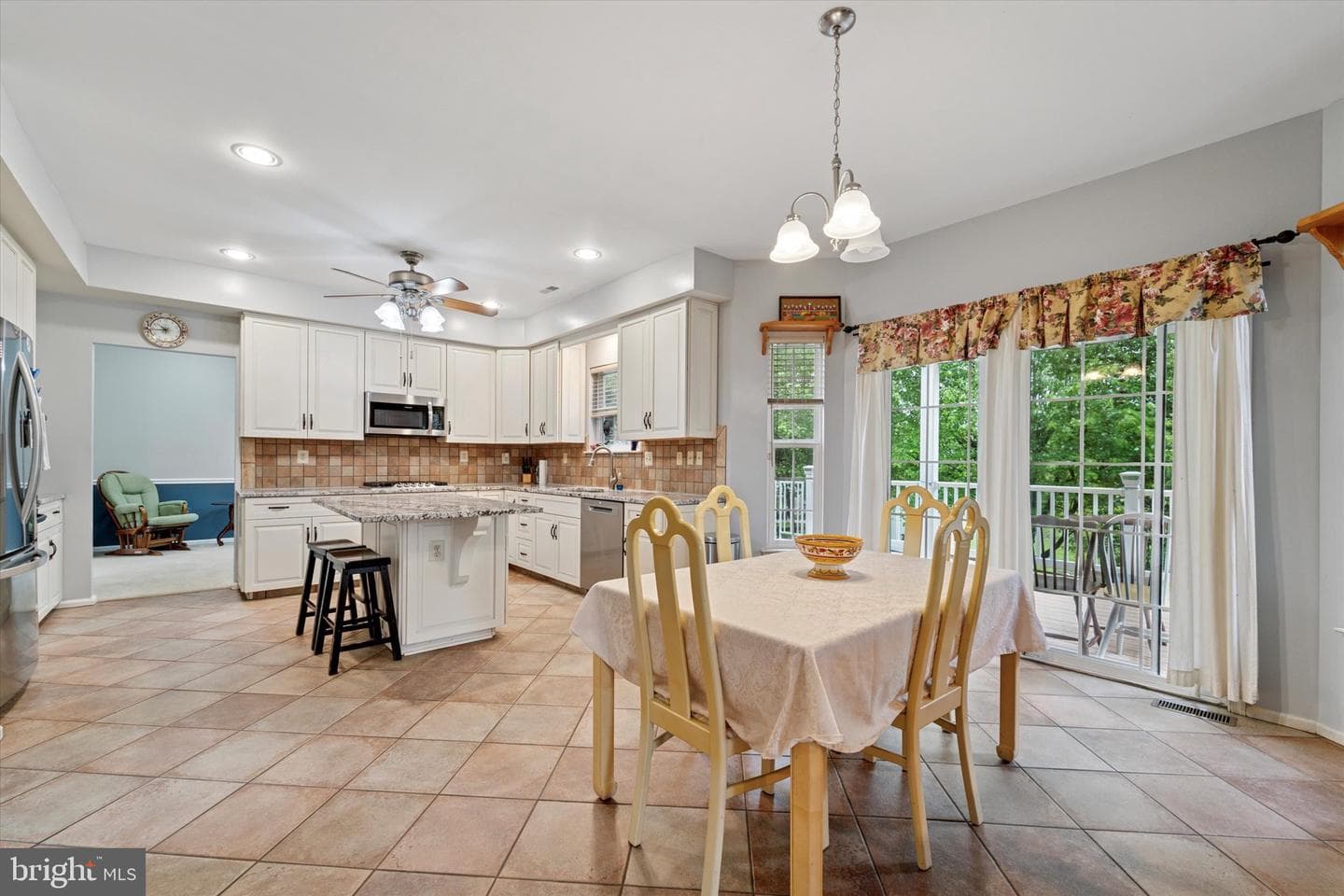 2015 Windsor Drive photo 13