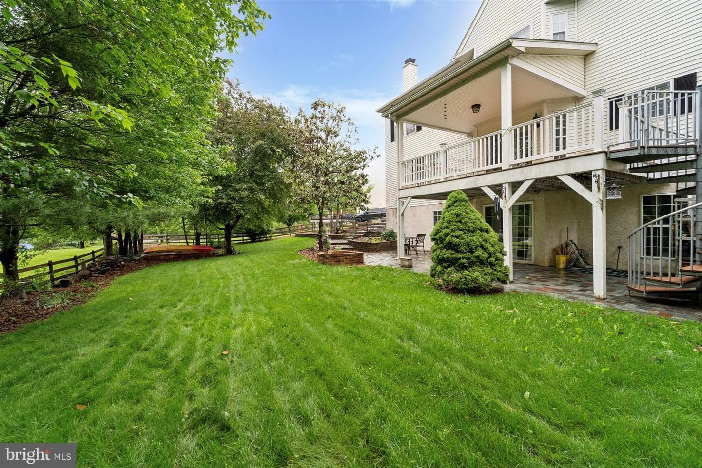 2015 Windsor Drive photo 38