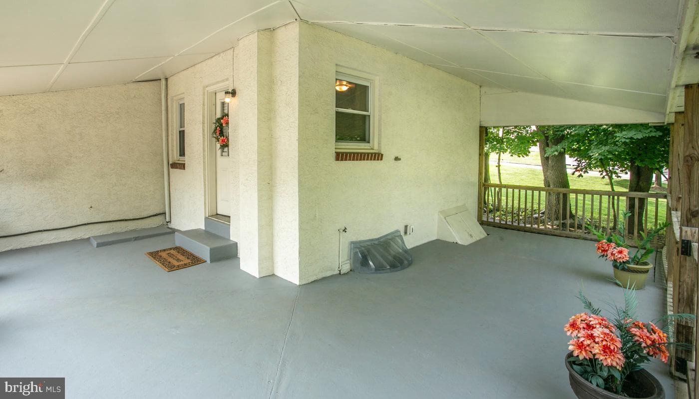 1408 Butler Pike photo 52