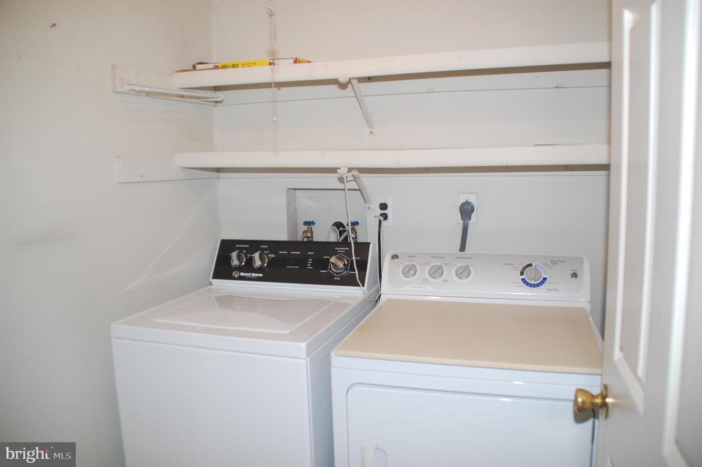 404 Franklin Court photo 12