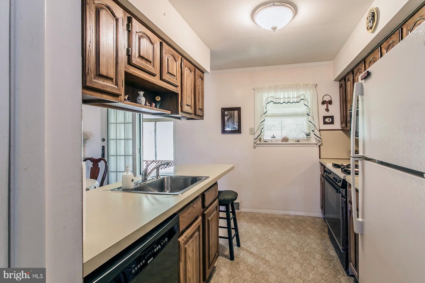 918 Independence Road photo 16